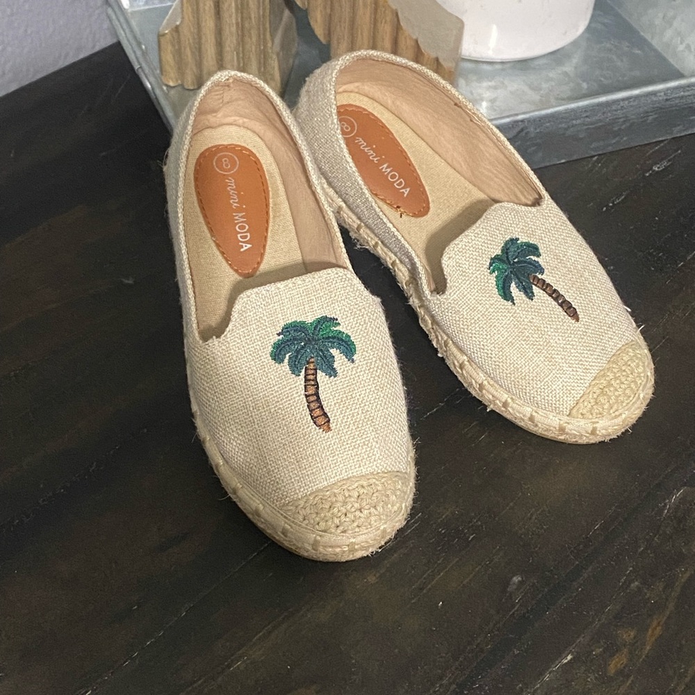 Kids shoes